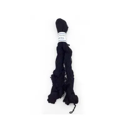 Black Quilt Yarn